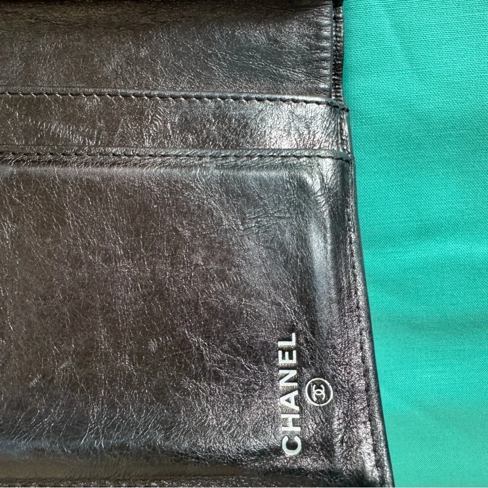 Chanel Black Quilted Leather Wallet